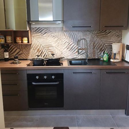 Charming Apartment Lake Front Acquaseria Екстер'єр фото