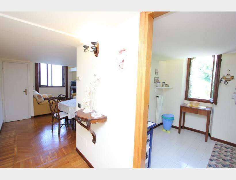 Charming Apartment Lake Front Acquaseria Екстер'єр фото