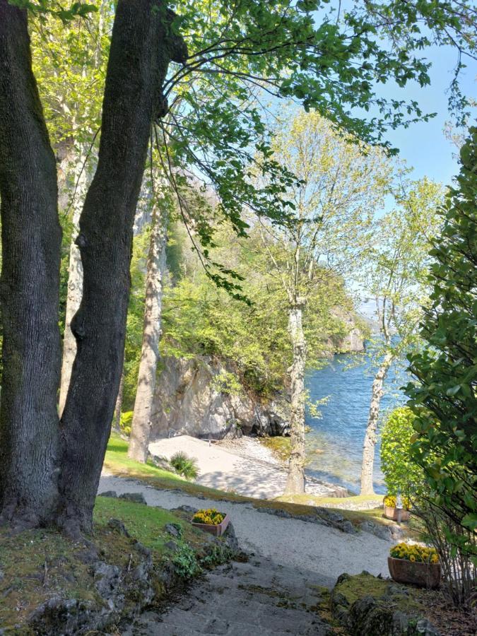 Charming Apartment Lake Front Acquaseria Екстер'єр фото